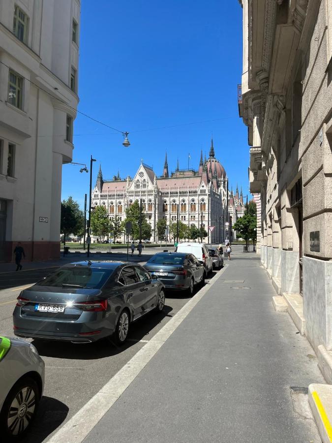 Academy Home - Elegant Place Next To The Parliament Budapeste Exterior foto